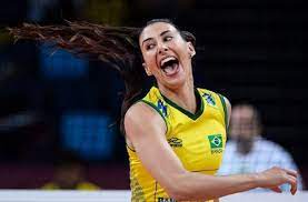 Meninas da seleção fizeram jogadoras de volei mulheres no esporte vôlei feminino volei seleção feminina de volei brasil atletas mulheres esporte feminino. Ha Dez Anos Brasil Faturava Seu Primeiro Ouro Olimpico No Volei Feminino Veja Onde Estao As Atletas Lance