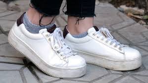 los calcetines hasta el tobillo ...