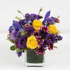 Flower arrangements locally designed and delivered in new york city. Doublooms Brooklyn Florist Bklyn Bloom Florist Local Flower Delivery Brooklyn Ny 11204