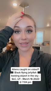 #aliensiting SLC, UT?! Black flying object in sky. WHAT IS IT??? 😫👽#aliens