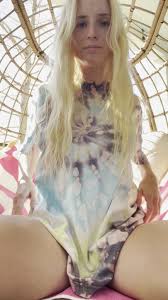 I squirt like a fountain.💦 - Clip by Madison Moore - Fancentro