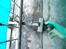 Model pagar lipat bergaya klasik. Cara Mudah Mengganti Roda Rell Pagar Besi