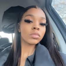 Sonia Guthrie's Instagram, Twitter & Facebook