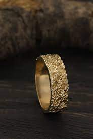 Volcanic Mens Yellow Gold Band Wild Relief Band Lava Wedding Etsy In 2021 Mens Gold Wedding Band Gold Wedding Band Mens Wedding Rings