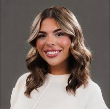 Abby Visser's Instagram, Twitter & Facebook