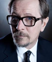 Does anyone know the brand/model of the glasses Gary Oldman is wearing  here? : r/glasses