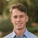 CMO (Chief Marketing Officer)