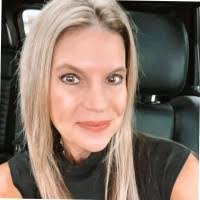 Lisa Bedsole's Instagram, Twitter & Facebook