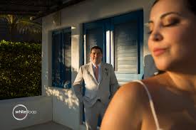 Marbela and Victor · WhiteLoopStudio, fotografia di matrimonio · Italia,  USA, Messico