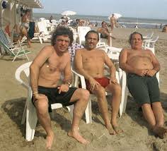 El centauro, colocado voy, vox dei. Juanse Ratones Paranoicos Alejandro Lerner Hundiendo Panza Y El Carpo Sacando Panza Del Muro De Alejandro Lerner Fotos Artisticas Musica Fotos