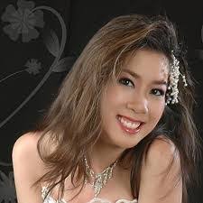 Julie Pham's Instagram, Twitter & Facebook