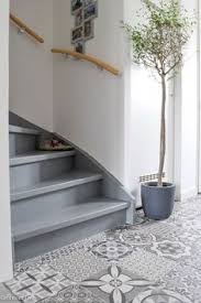 portugese lookalike tegels en een geschilderde grijze trap home remodeling house interior home