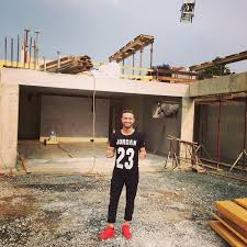 Von den anfängen beim 1. Shkodran Mustafi On Twitter Back At My Hometown Where I Can T Wait Until My New Home Is Finished Newhome Bebra Hometown Germany Http T Co Feb7hosbbf