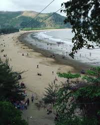 Pantai gemah berlokasi di desa keboireng besuki kabupaten tulungagung jawa timur. Gambar Pantai Gemah Trenggalek