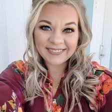 Chelsie Powell's Instagram, Twitter & Facebook