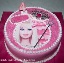 Little girls everywhere have fallen in love with the disney frozen movie, watching it repeatedly. Barbie Prinzessinnen Torte Fur Zoi Cakes For Fun