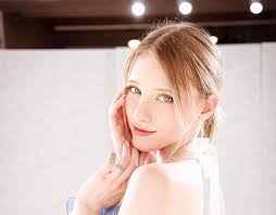 美人画Portrait Projects :: Photos, videos, logos, illustrations and branding  :: Behance