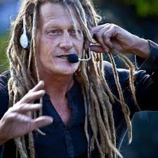 Great to catch up with you today Derek Foley Women Who Rock Oz internet  radio.. Thanks for the shirt and new sticker mate! The old sticker is