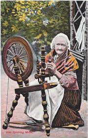 3264 x 2448 jpeg 2574 кб. Old Woman At An Irish Spinning Wheel Vintage Postcard Hippostcard