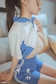 鹿初 (Shika-hatsu) - Busty School Girl In Uniform. Слив 46 обнаженных фото с  Onlyfans, Patreon, Fansly - 93978