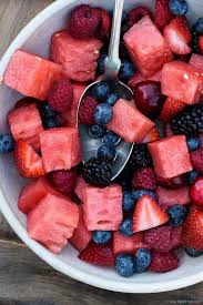 Summer Berries Watermelon Fruit Salad Fork Knife Swoon Laura Fork Knife Sw Salat Berries Fork Healty Food Food And Drink Watermelon Fruit Salad