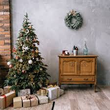 Tidak terasa kita sudah memasuki akhir dari bulan desember. Ucapan Selamat Hari Natal Dan Tahun Baru Dikirim Di Wa Dan Status Sosial Media Weddingku Id
