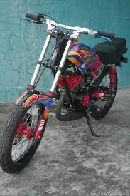 Generasi rx king pertama disebut rx king cobra dengan mesin bertenaga 18,5 horsepower serta torsi 1 posting pada modifikasi, yamahaditag modif rx king cat, modifikasi motor yamaha rx king. Motokoi Rx King Yamaha Yamaha Rx King Modif Standar 800x1200 Download Hd Wallpaper Wallpapertip