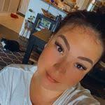 Melissa Hatt's Instagram, Twitter & Facebook