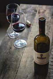 Liquor Store Madison Ave Albany Ny Red Wine Wine Recipes Wine Photography
