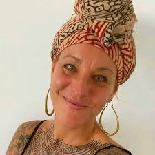 Help me i can't decide but i like both