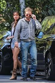 Deze prachtige gerard butler kalender 2021 a3 is gemaakt van glanspapier en start in januari 2021 en heeft t/m december 2021 een grote mooie foto van de gerard butler met daaronder de beschikbare. Monica Brown And Gerard Butler Out Kissinig In Hollywood 04 05 2021 Hawtcelebs
