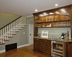 16 Cool Home Mini Bar Ideen Die Sie Fur Ihr Haus Versuchen Sollten Neuedekorationsideen Kellerbar Design Minibar Renovieren