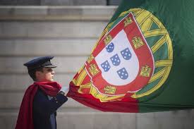 Faça o download de impressionantes imagens gratuitas sobre portugalia flag. Top 10 Amazing Facts About The Portuguese Flag Discover Walks Lisbon
