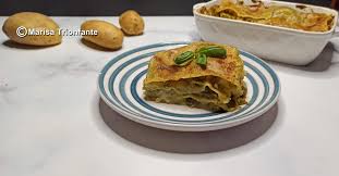 Le lasagne alla ligure sono un primo piatto ricco di fantasia e di gusto, pronto in un'ora ed incredibilmente sfizioso. Lasagna Al Pesto Ricetta Facile