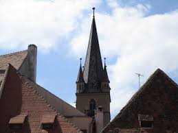 73 m hoch, bei einer seitenlänge von 11 m. Evangelische Kirche Sibiu Hermannstadt Bild Evangelische Stadtpfarrkirche In Sibiu Hermannstadt