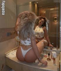 Sashoe nude sex photos