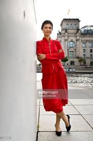 Neu sarah santos herbst strickkleid kleid robe dress m 40 42 lagenlook wolle * eur 39,00. 20 Sahra Ideen Sahra Wagenknecht Bundespressekonferenz Hubsche Leute