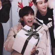 Explore awesome gifs by @woozivibes. Top 30 Bts J Hope Gifs Find The Best Gif On Gfycat