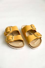 Birkenstock Arizona Big Buckle Rose Gold Birkenstock Arizona Big Buckle Ochre In 2020 Cute Shoes Birkenstock Slip On Sandal