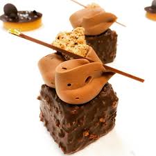 Thomas Alphonsine On Instagram Cake Chocolat Gianduja Plaisir Cake Chocolate Cacaobarry Chantilly Igers I Baking And Pastry Individual Cakes Desserts