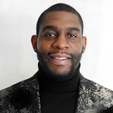 Professional Agents at Venture