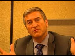 Lori Niel's Instagram, Twitter & Facebook