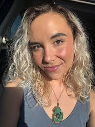 Good Florida sunlight and good skin care products & makeup! Feeling pretty  🤩💖🍀