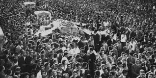 Hταν η πολιτική δολοφονία που καθόρισε την αλλαγή της πολιτικής κατάστασης στην ελλάδα. 50 Xronia Apo Th Dolofonia Toy Grhgorh Lamprakh Poios Einai H Istoria Mias Epoxhs Eikones Politikh Iefimerida Gr