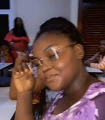 A very blessed girl, That girl is me 🎀 How was your day today? #gwglory