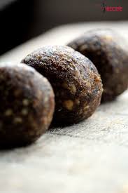 La Melasse Verte Contrairement A La Melasse Dite De Fantaisie Est Une Source Incroyable De Calcium Et De Fer Une Cuil Boules Energie Patte D Ours Collations