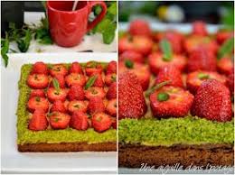 Une Aiguille Dans L Potage Sable Breton Fraises De Plougastel Et Caramel Au Beurre Sale De Christophe Adam