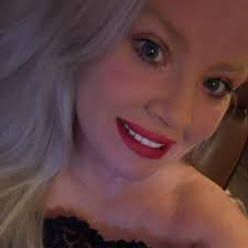 Amberly Johnson updated her profile picture.