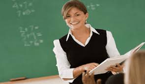 Cukup dengan menggunakan puisi singkat ini, maka akan mampu bisa menujukkan rasa sayang anda terhdap guru. Kumpulan Puisi Untuk Guru Singkat Padat Dan Jelas 2 3 4 Bait Terbaik Menyentuh Hati