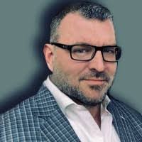 Christopher Maner's Instagram, Twitter & Facebook